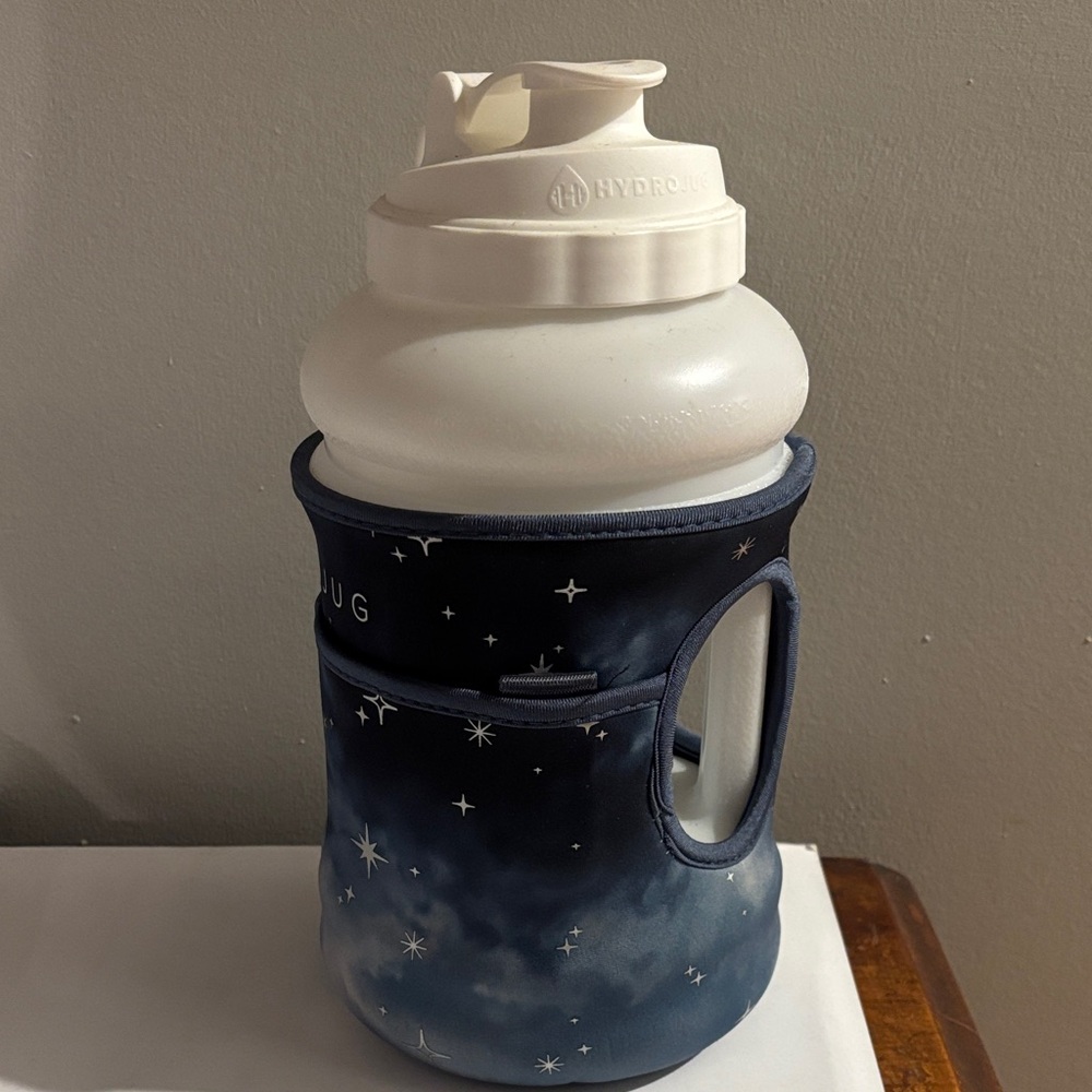 HydroJug Classic White Bottle - Picture 4 of 4